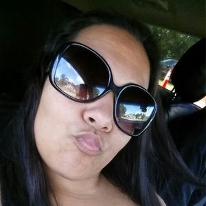 Meet your Posher, Sabrina